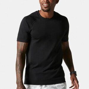 Fabletics Men's Medium M Black The Training Day Tee Seamless Performance Shirt‎